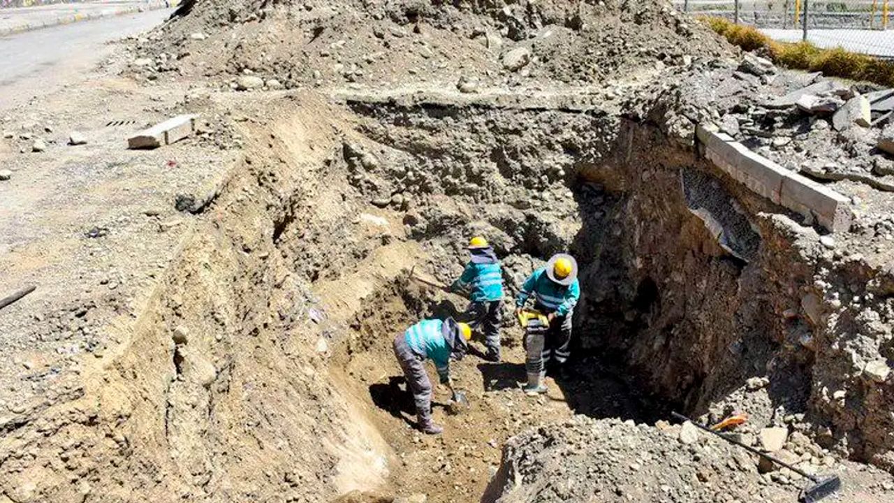Hallan cuerpo de un hombre estrangulado en obras de la avenida del Poeta