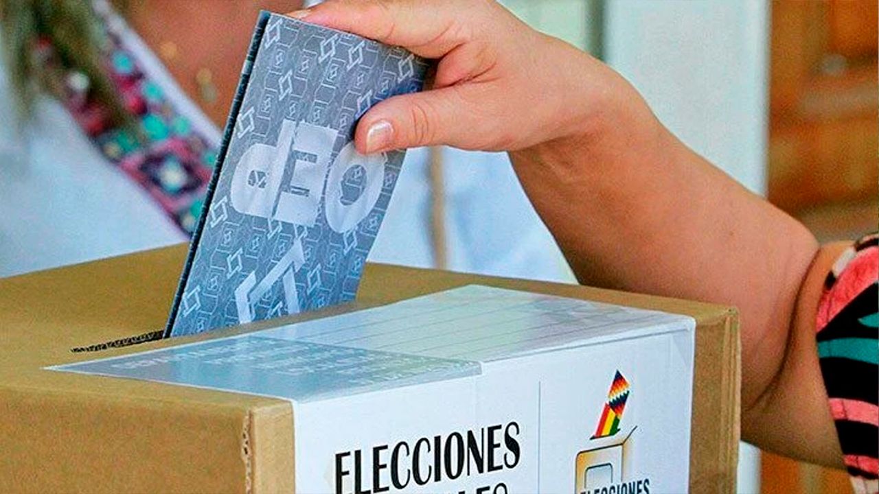 Histórico balotaje: 7,9 millones de bolivianos eligen a su nuevo presidente y vicepresidente