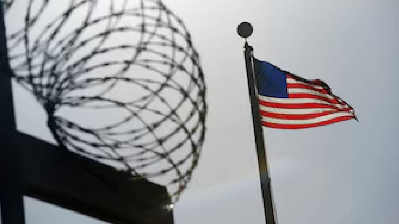 La Marina de EE.UU. evacúa familias de Guantánamo ante la amenaza del huracán Melissa