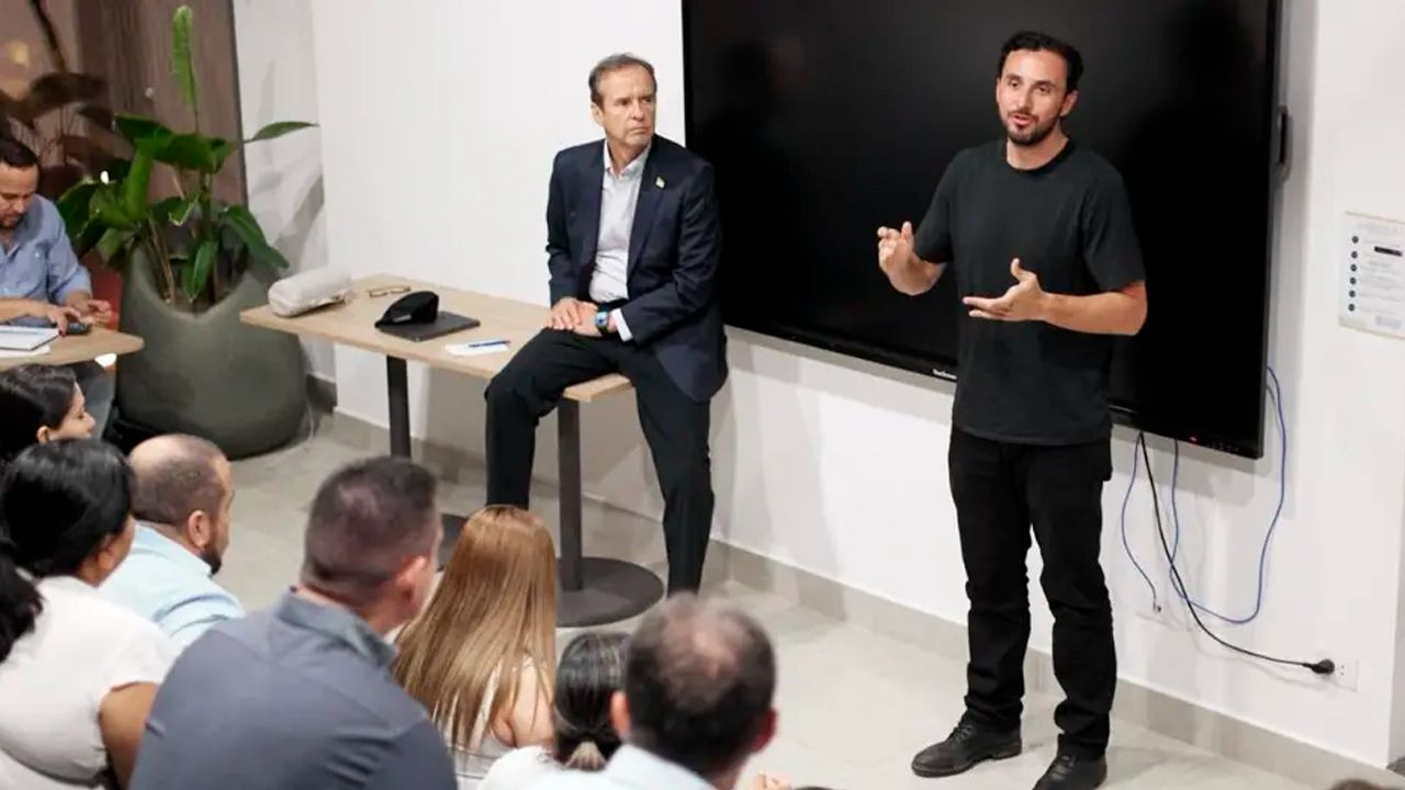 Asambleístas de Libre se citan con Tuto