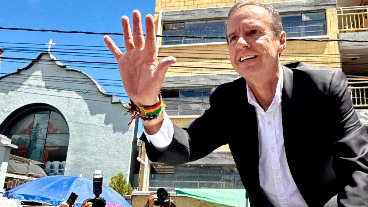 Diputado acusa a Tuto de imponer jefes de bancada en Libre