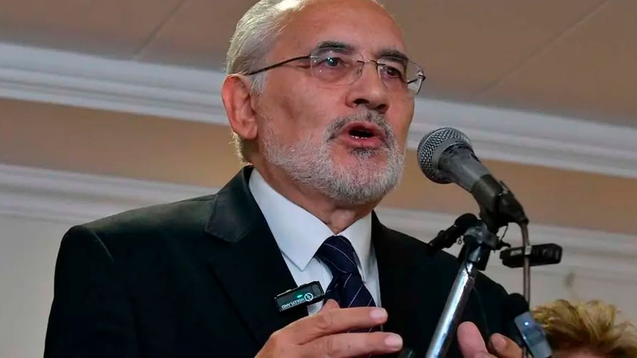 Mesa resalta liberación de Áñez y pide justicia para otros detenidos