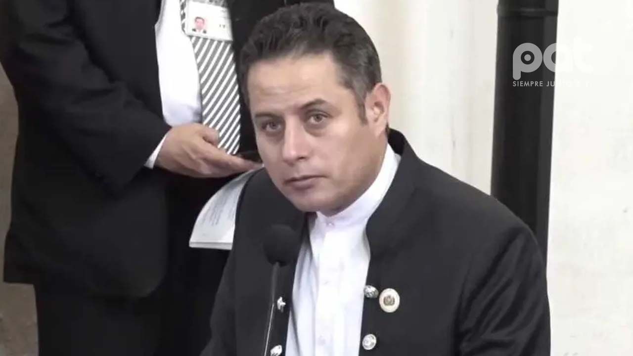 Edmand Lara pide restituir a policías y militares dados de baja tras la crisis de 2019