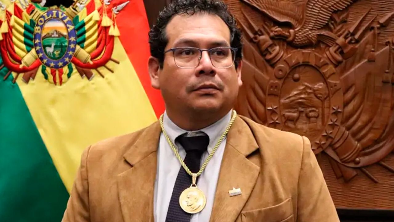 Castro anuncia reunión con directiva de Diputados y destaca apoyo de la oposición