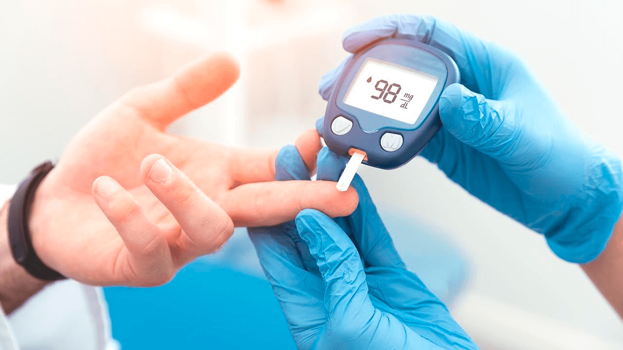 Ministerio de Salud difunde diez hábitos esenciales para prevenir la diabetes en Bolivia