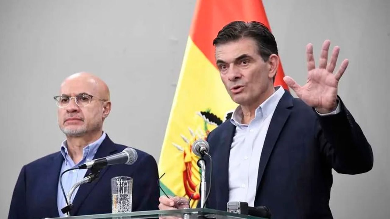 Paz anuncia reformas para poner al trabajador en el centro de la economía