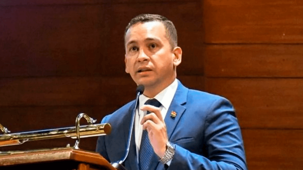 Saucedo denuncia que los “autoprorrogados” buscan atemorizar a jueces con una “ficticia complementación”