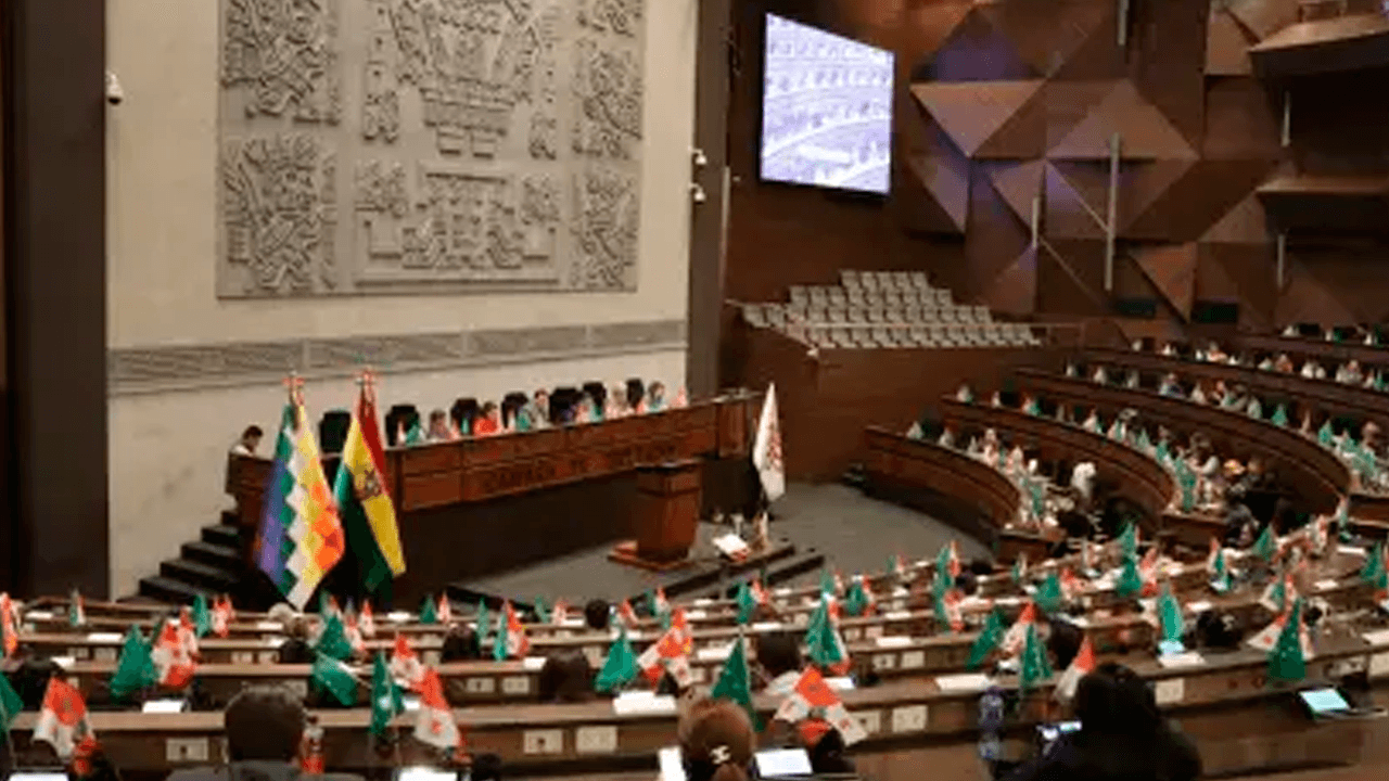 Se instala sesión de la Asamblea Plurinacional para tratar designación de vocales electorales