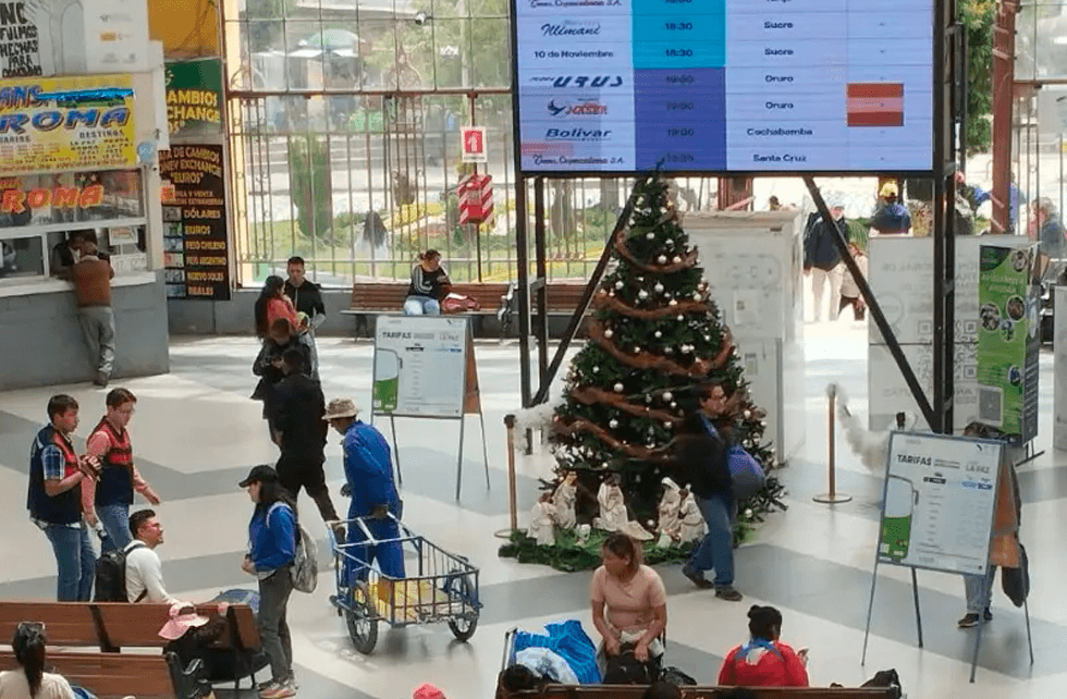 Viajeros denuncian precios elevados en los pasajes y la ATT insta a presentar denuncias