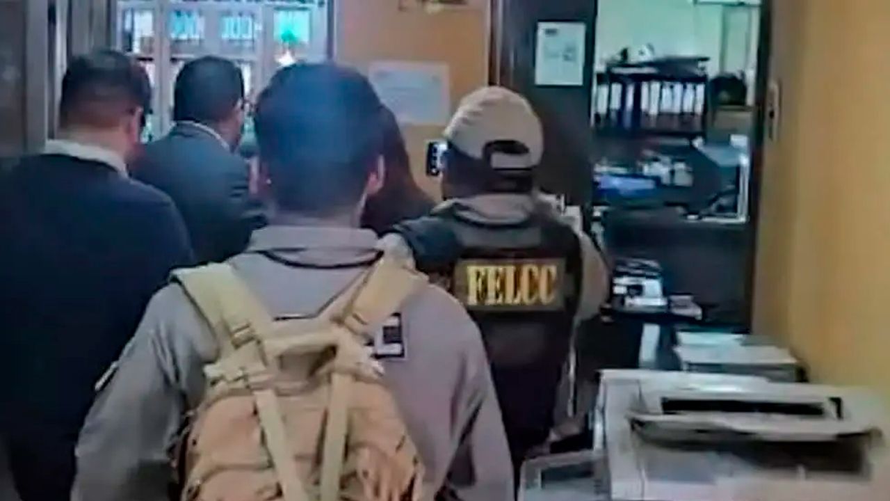 Detención domiciliaria para director de Redes de YPFB en Chuquisaca