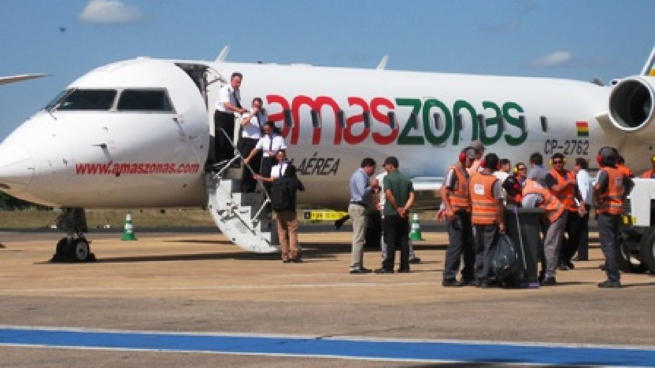 DGAC retira matrículas a cuatro aviones de Amaszonas; más de 2.000 pasajeros afectados