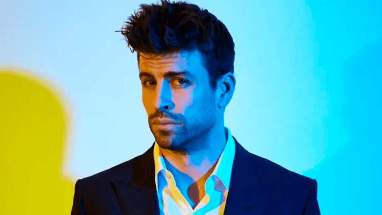 Video viral: fans persiguen a Piqué con canción de Shakira tras negarse a una foto