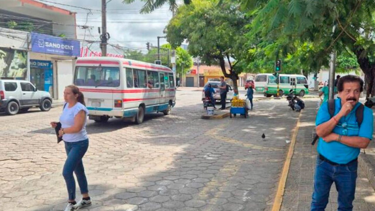 Micreros esperan hasta el viernes respuesta por el alza del pasaje