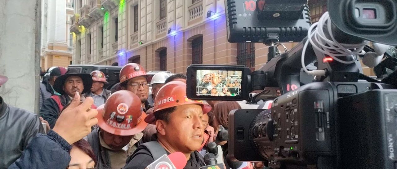 Diálogo entre Gobierno y COB entra en cuarto intermedio; autoridad pide propuestas claras