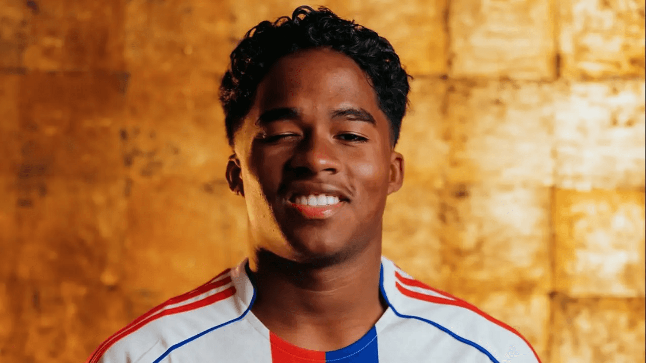 Endrick pone patas arriba a Francia en su debut con Lyon