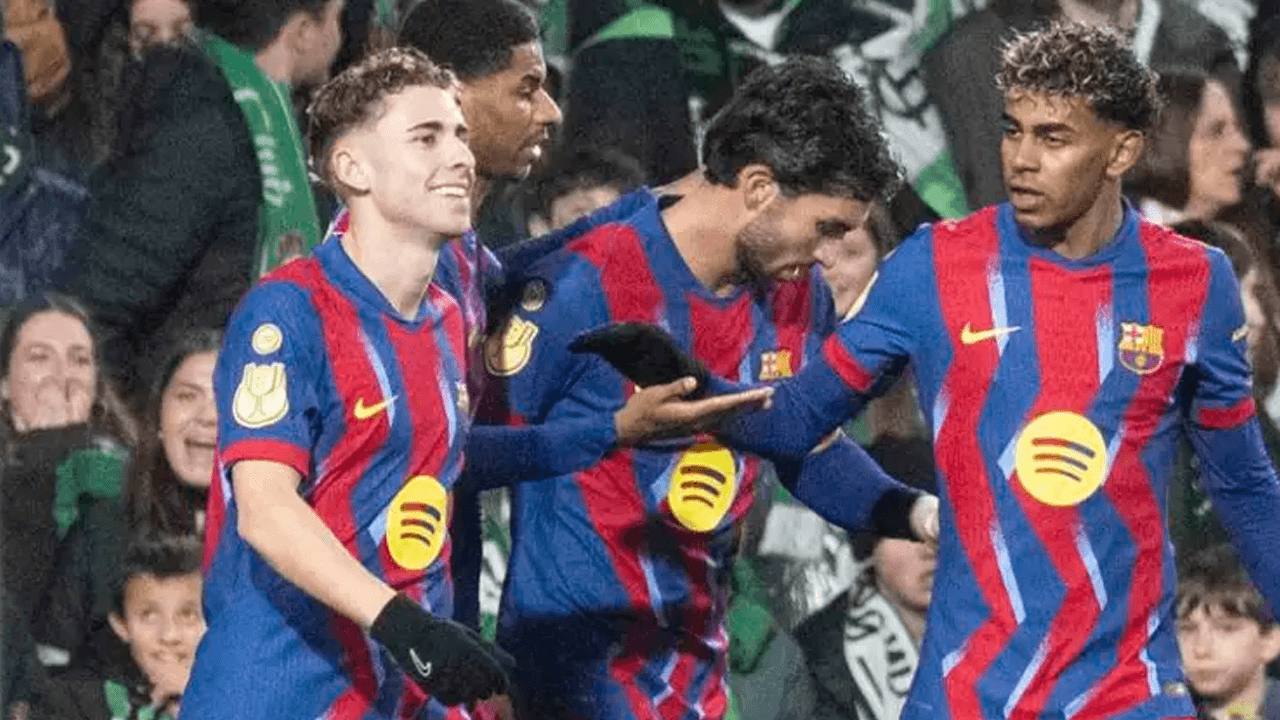 Barcelona sufre en Santander, pero avanza a cuartos de final de la Copa del Rey