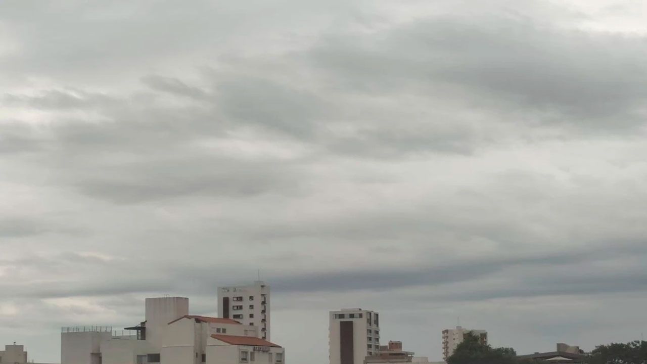 Pronostican chubascos hasta miércoles y aumento de temperaturas en Santa Cruz