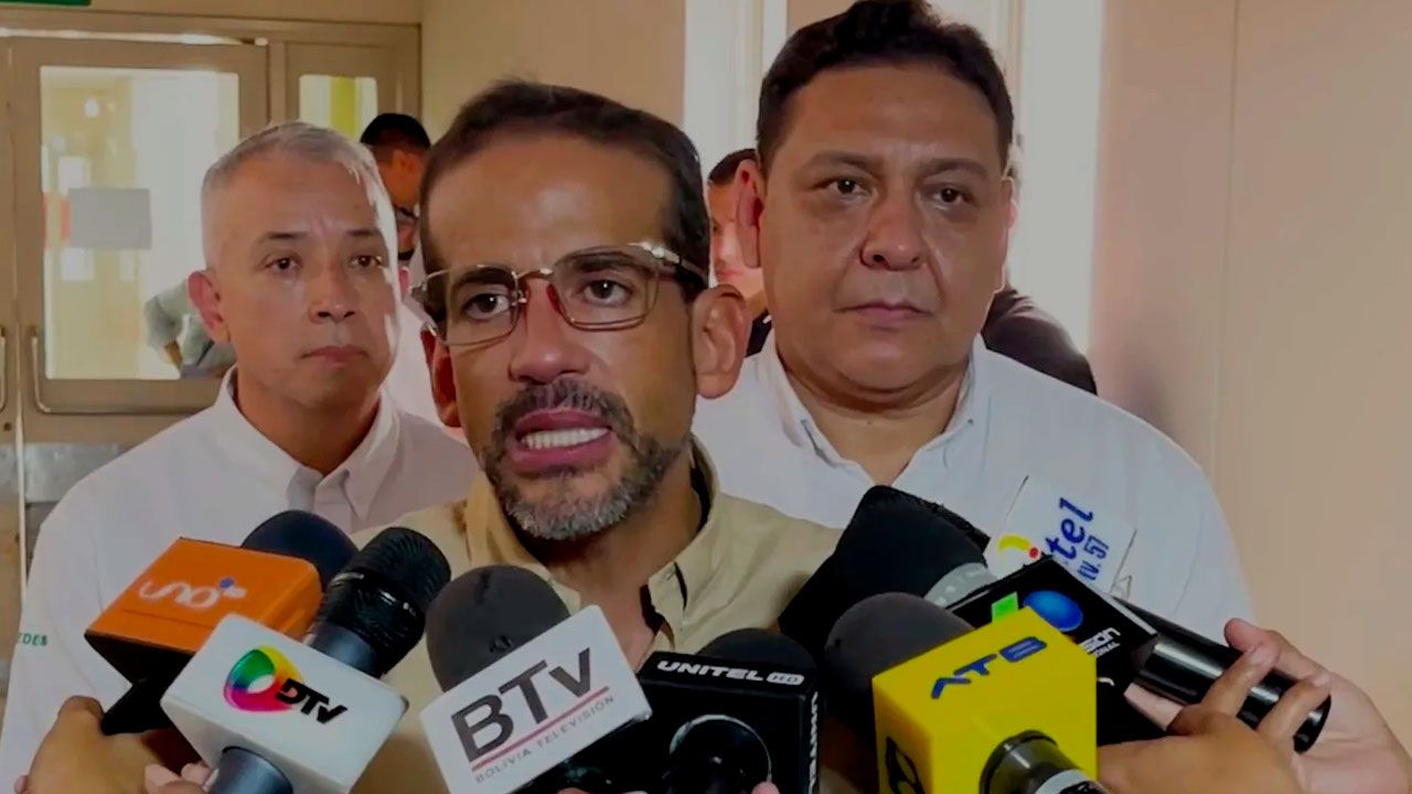 Camacho anuncia desalojo de 300 predios avasallados con apoyo de Policía, FFAA