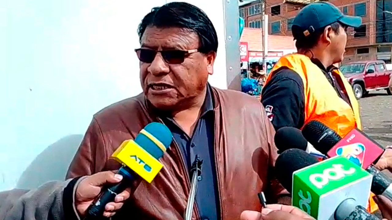 Choferes de El Alto afirman que el trameaje fue eliminado en un 90% en medio del conflicto por tarifas