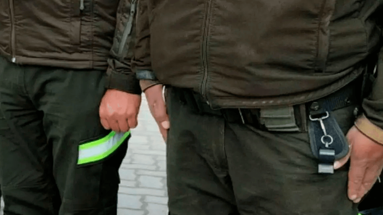Fiscalía acusa a dos policías por presunta concusión en La Paz