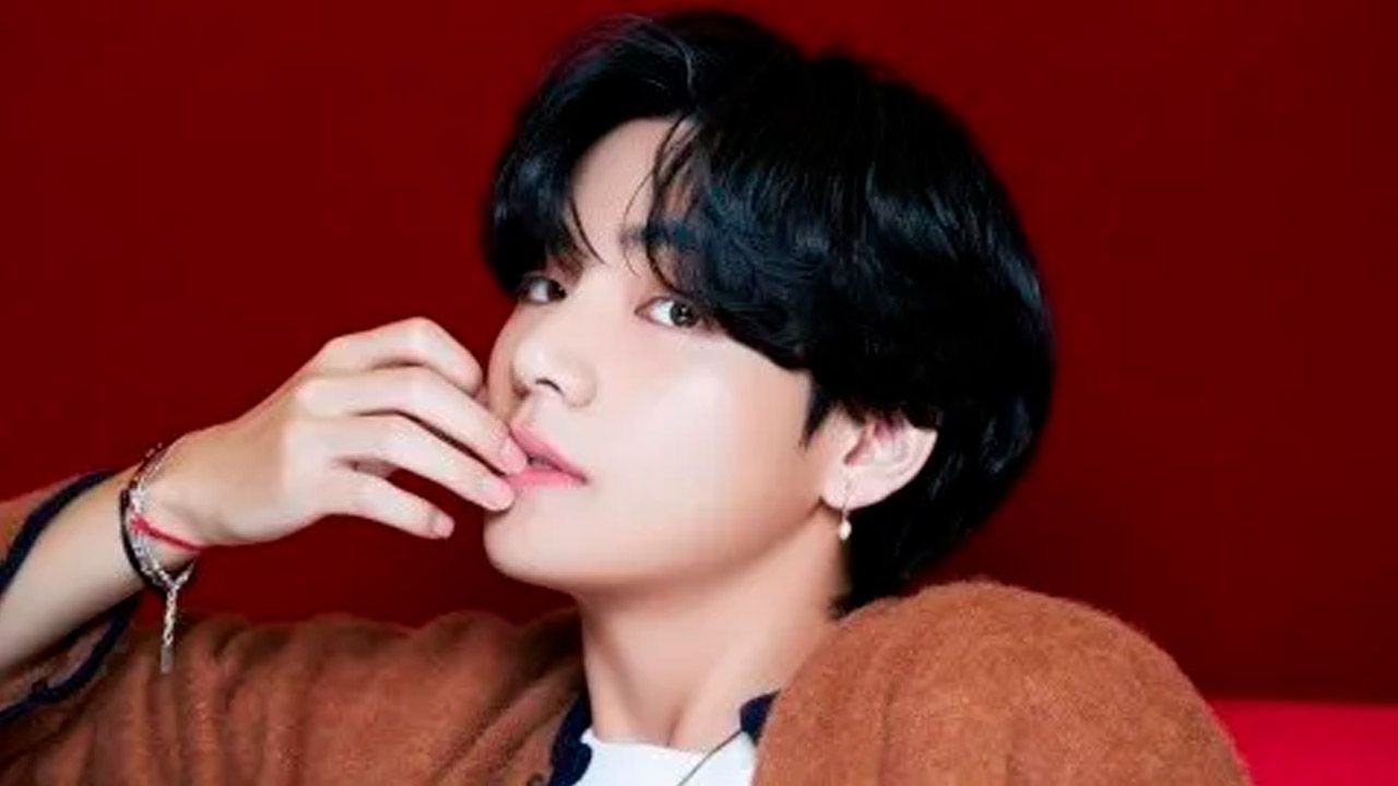  V, de BTS, cautiva al mundo con el lanzamiento de su primer sencillo y anuncia su álbum 'Layover'