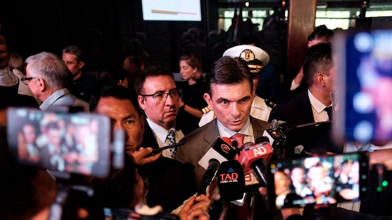 Paz denuncia intentos de desestabilización y anuncia reconfiguración del Estado