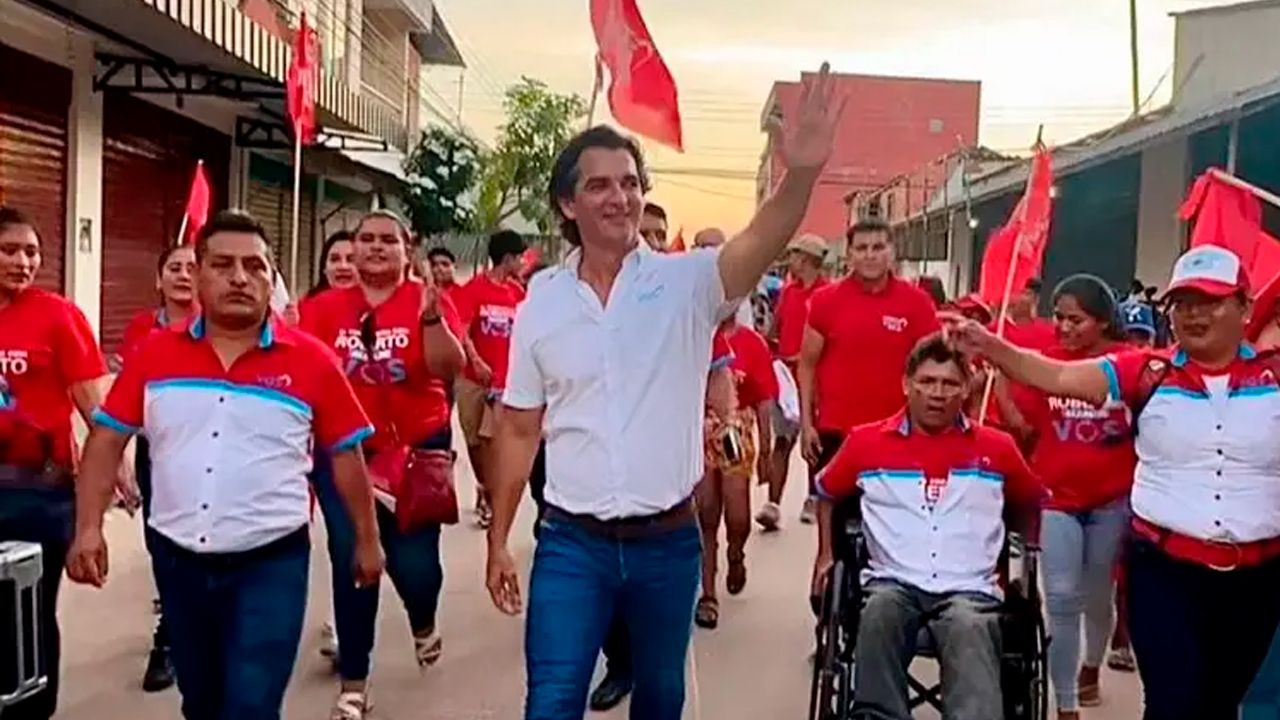 VOS proclama a Beltrán como candidato en El Torno