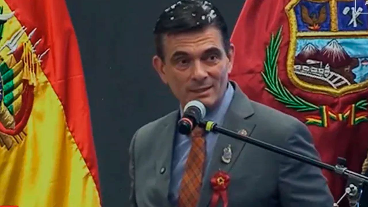Paz advierte que carreteras bioceánicas no funcionarán si continúan los bloqueos
