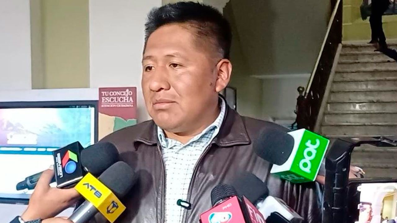 Transporte Libre cuestiona gestión de exdirectora de la ANH sobre combustible
