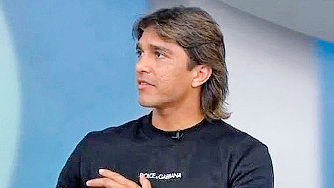 Martins llegará el viernes a Santa  Cruz y crece la expectativa
