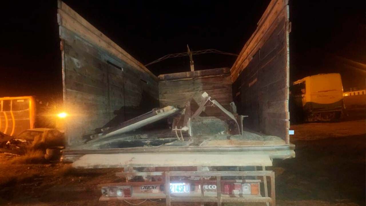 Aprehenden a militares por presunto robo de piezas del cementerio de trenes en Uyuni