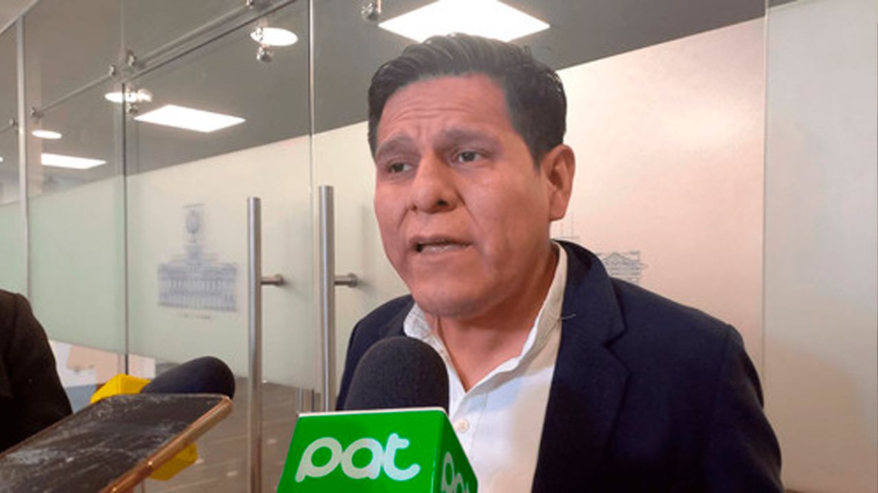 Pacheco exige control de gasolina en cisternas de Palmasola