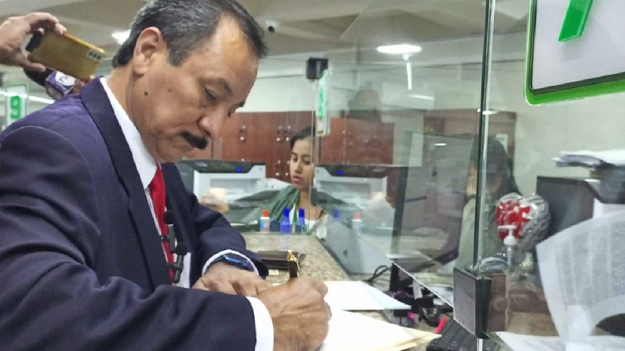 Rector de la uagrm presenta amparo constitucional contra la gestora pública