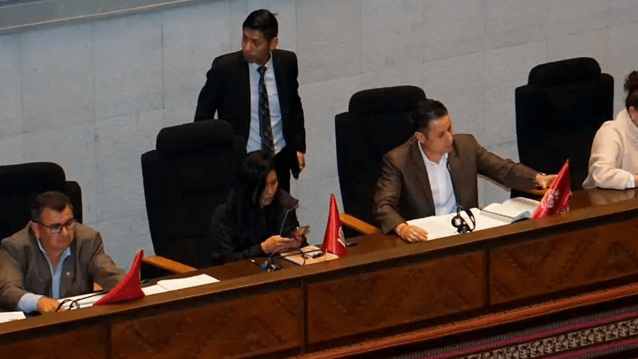 “Creo que me excedí”: Lara pide disculpas a diputados y senadores en la ALP