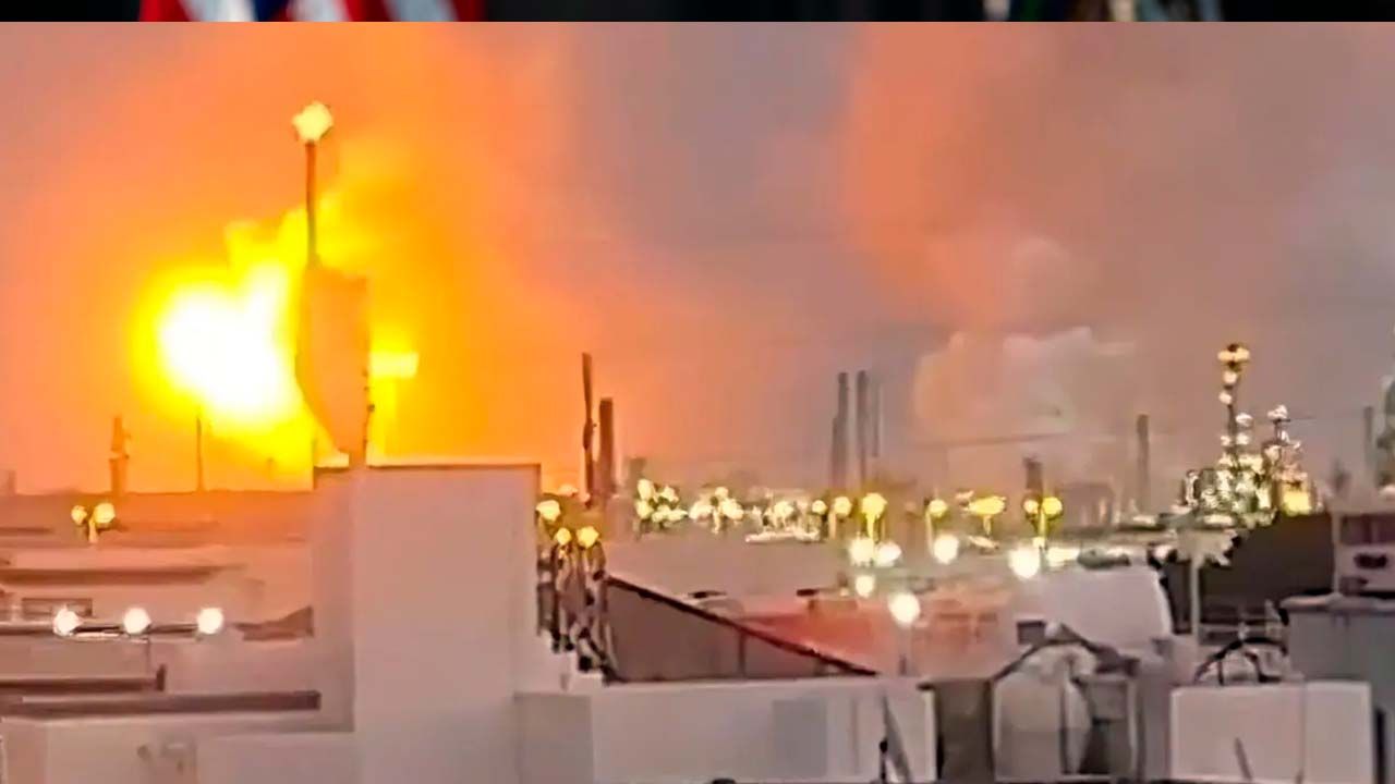 El impacto de un misil iraní provocó un incendio en la principal refinería de Baréin