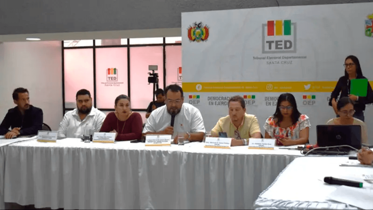 Debate por la Gobernación cruceña tendrá dos bloques y 11 candidatos
