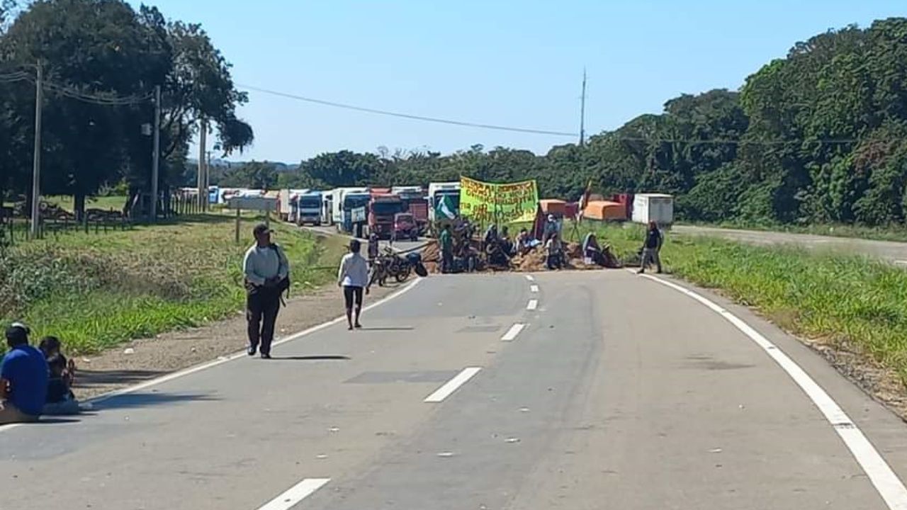 Tercer día de bloqueo en el Municipio de Buena Vista 