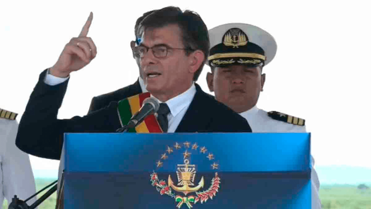 Paz responde a Chile: “Bolivia no hace zanjas sino puentes de integración”