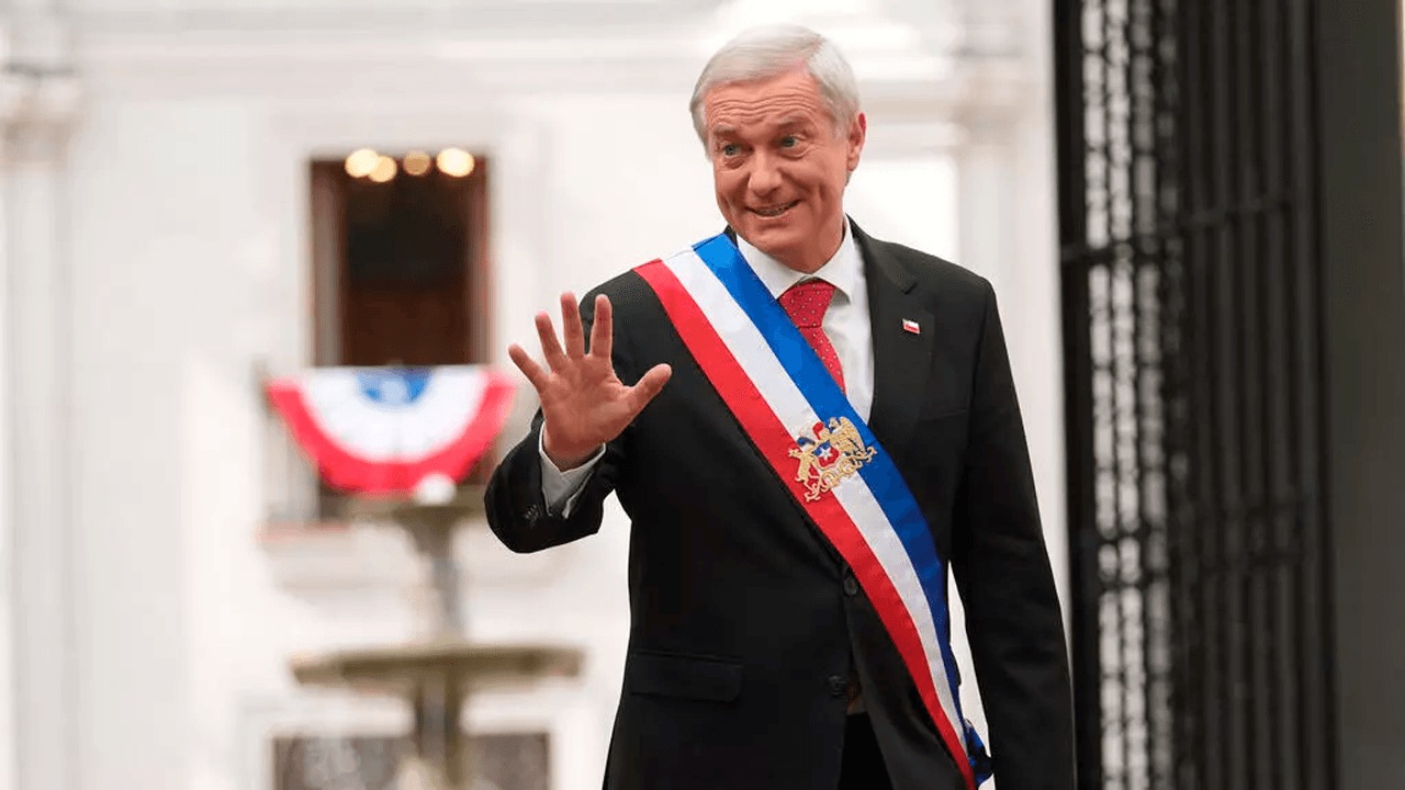 Chile: Kast frena regularización de 182.000 migrantes e impulsa el "Plan Escudo Fronterizo"