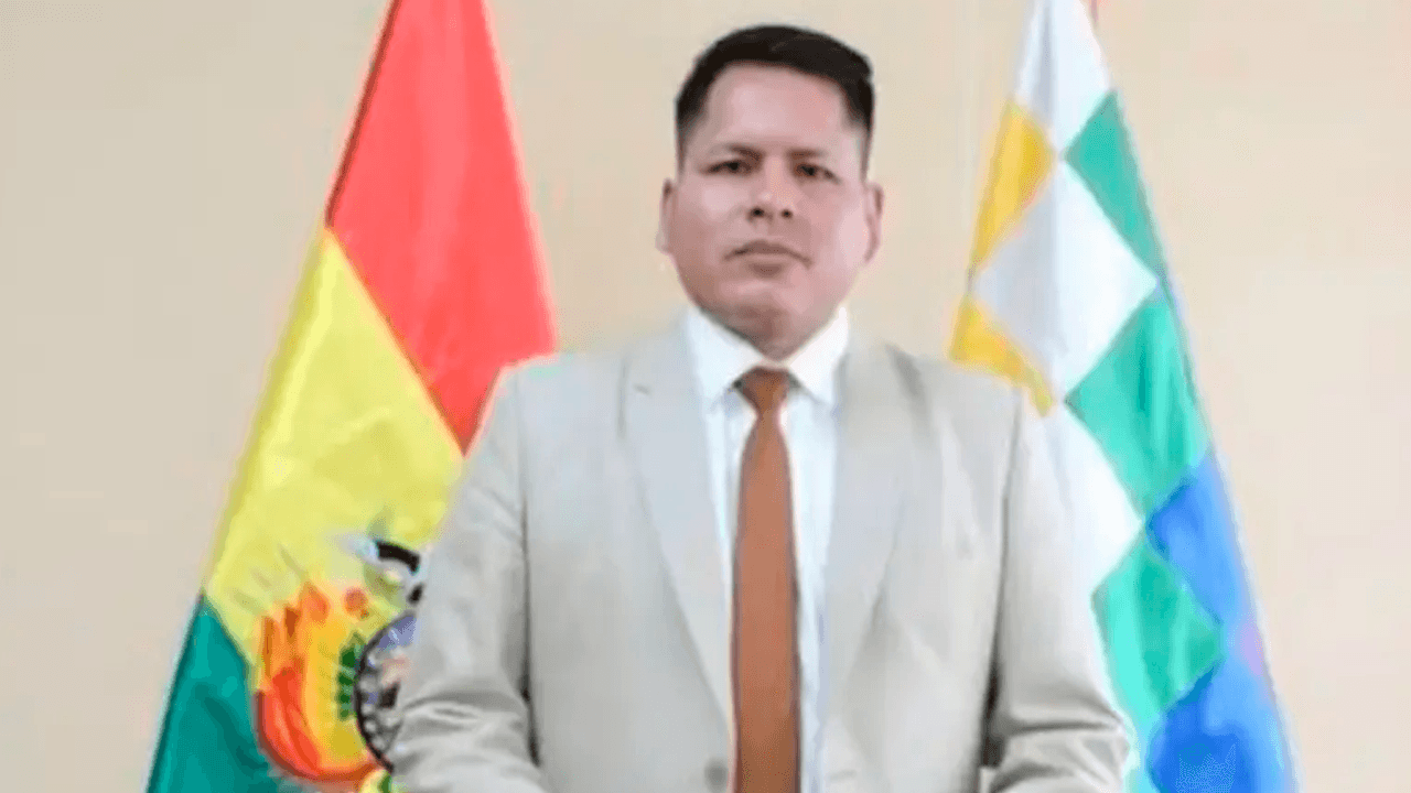Franz Pinto asume la dirección del Fondo de Desarrollo Indígena