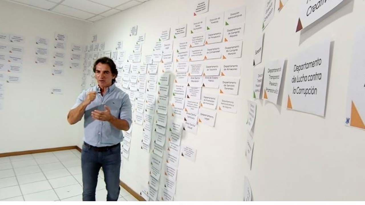 Mamén Saavedra: «No va a quedar ni uno en Recaudaciones» y promete lucha frontal contra la corrupción