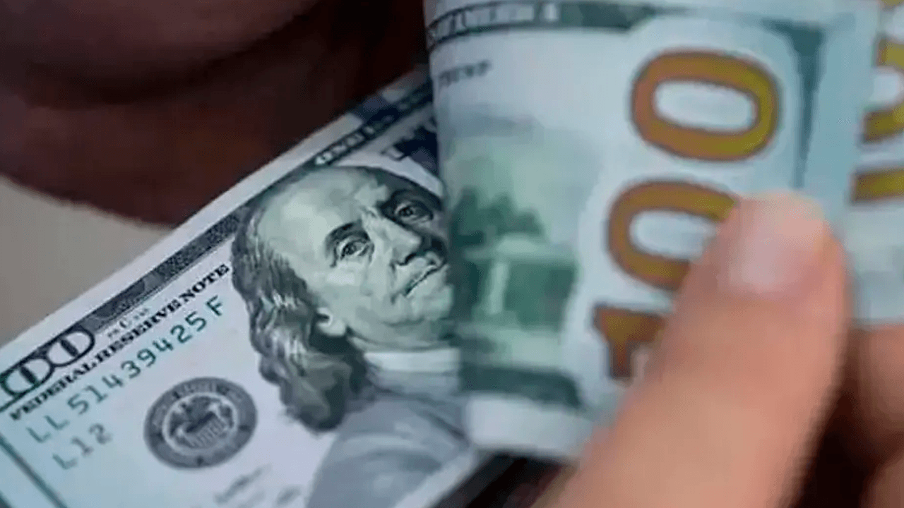 Sube el dólar paralelo y se registran variaciones en su cotización este inicio de semana