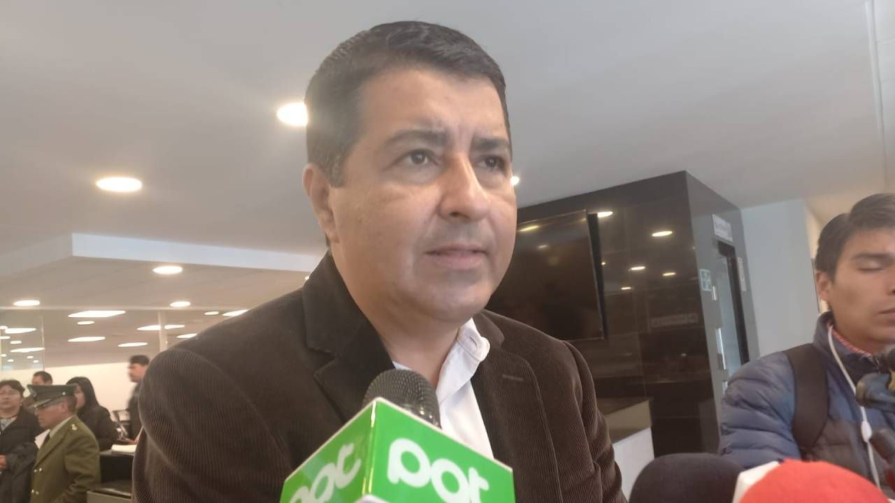 Senador José Roca insta a una jornada electoral pacífica rumbo al balotaje de este domingo