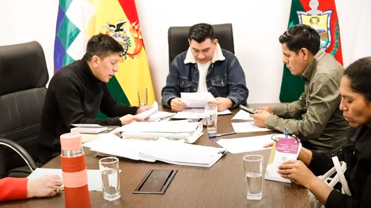 Tres exmagistrados del TSJ declaran ante comité de Diputados por denuncias