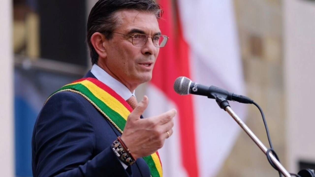 Rodrigo Paz prioriza inversión en salud y educación: «No estamos aquí para cumplir caprichos superficiales»
