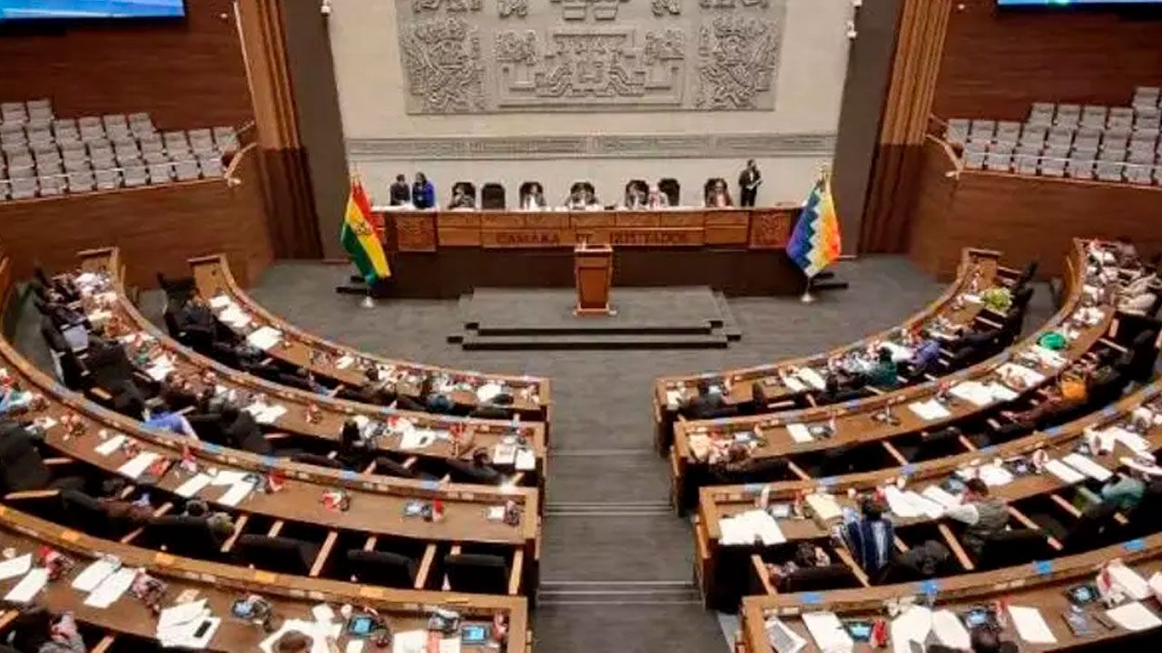 Diputados instalan sesión para tratar créditos externos y elección de vocales del TED La Paz 