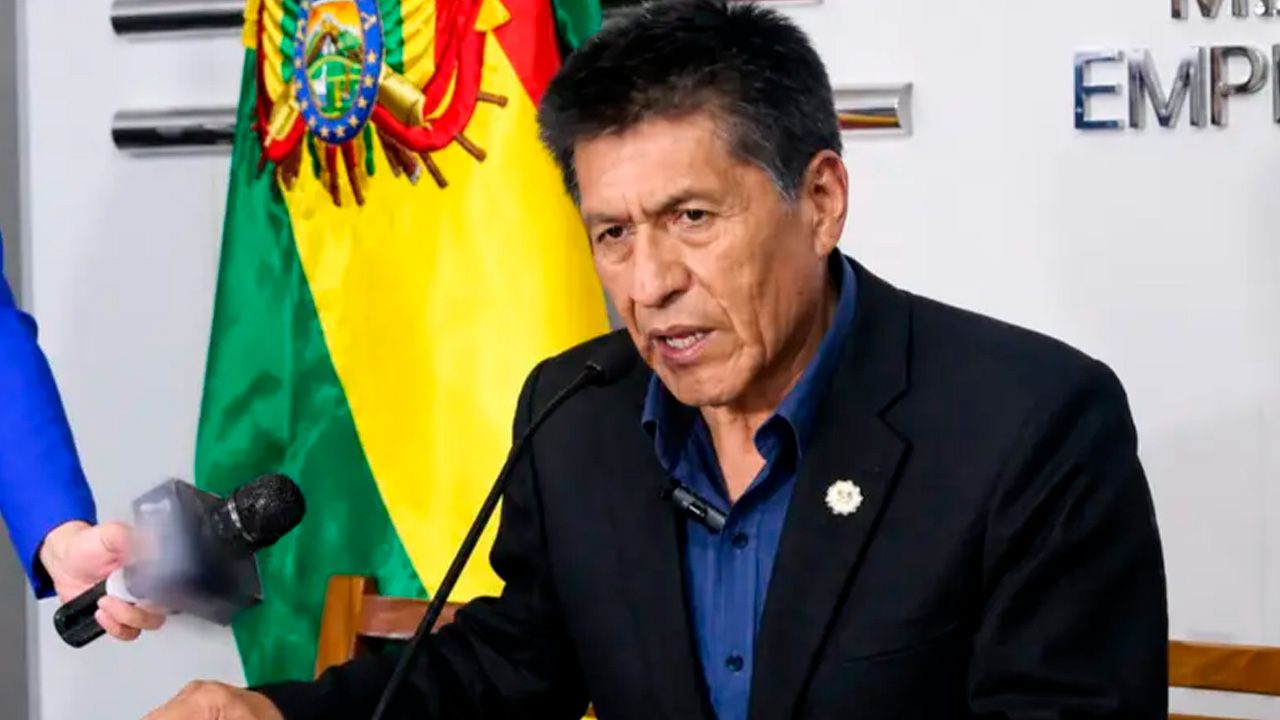 Gobierno convoca a mesa de diálogo tripartita para definir el incremento salarial