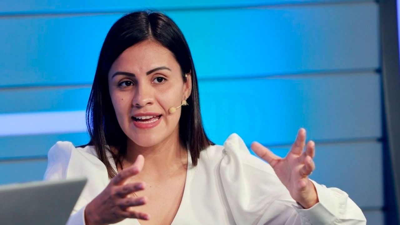 María René Álvarez es elegida presidenta de la ALD de Santa Cruz