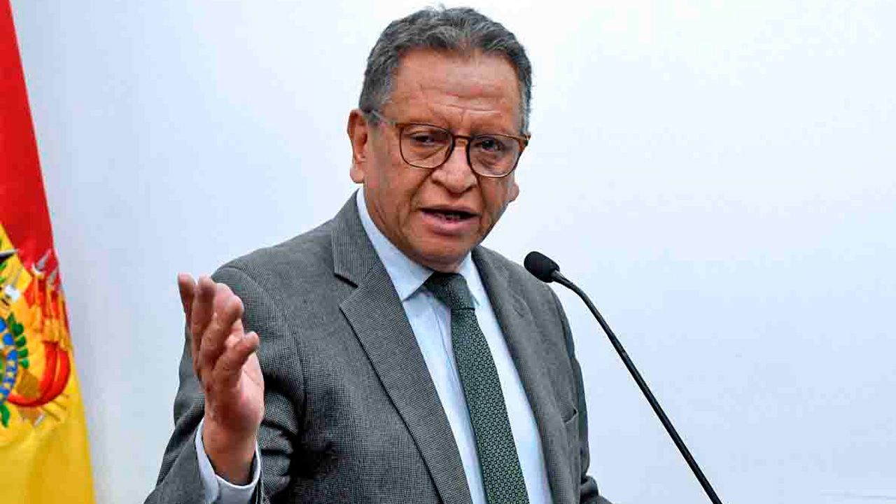 Caso “32 Maletas”: Ministro de Gobierno será interpelado por el Legislativo este 5 de mayo