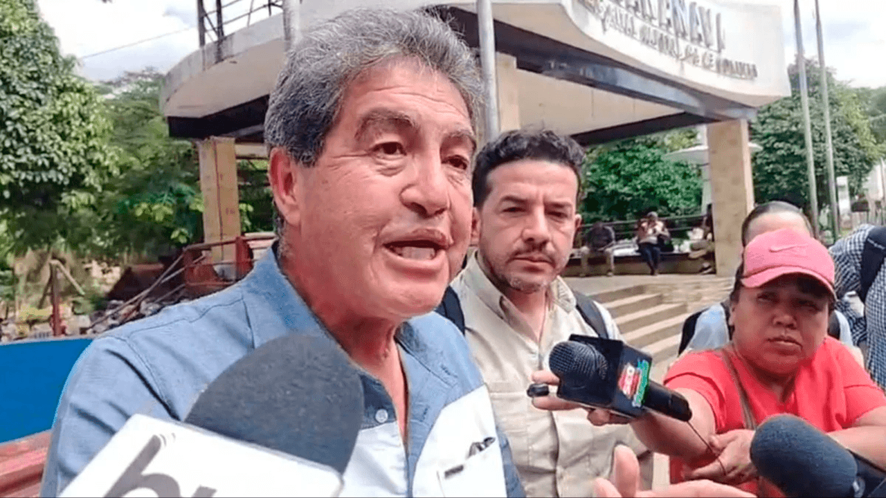  Interculturales de Caranavi retienen a viceministro de Régimen Interior y dictan plazo para su salida 
